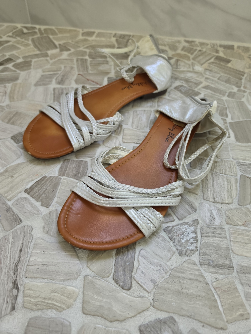 Women’s Strappy Ankle-Tie Sandals in Ivory